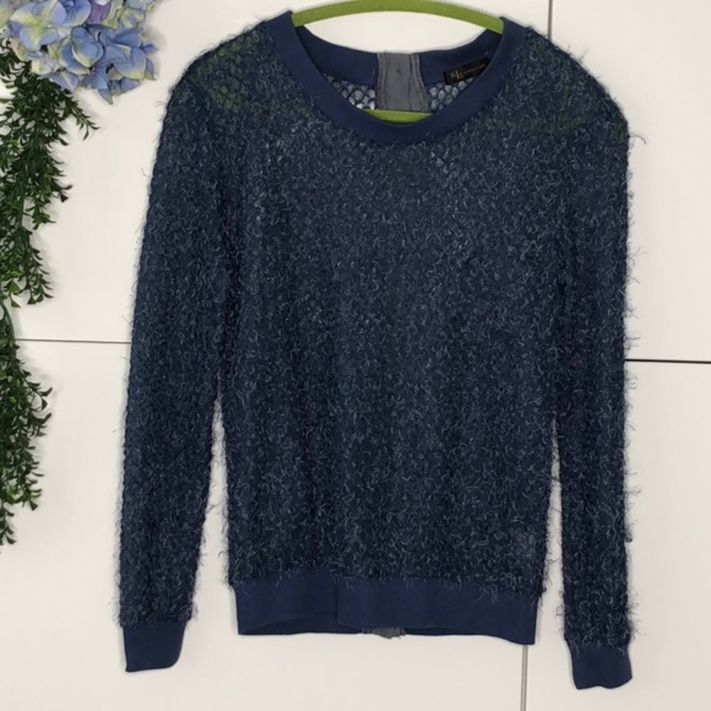 KLD SIGNATURE lightweight mesh navy top